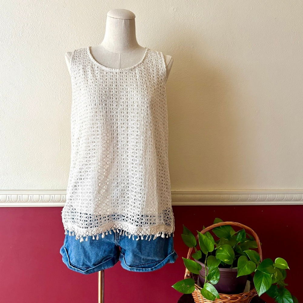Chico's Cream Crochet Lace Tank Top M Sewn‎ Sequin Accent Romantic Boho Neutral